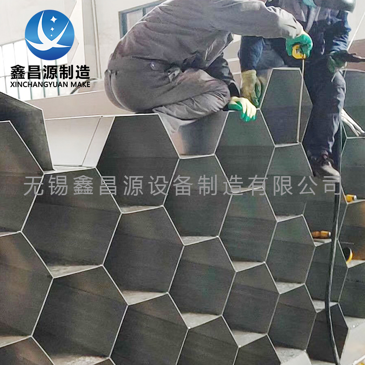一種集塵板、集塵極及移動(dòng)式靜電除塵裝置的制作方法